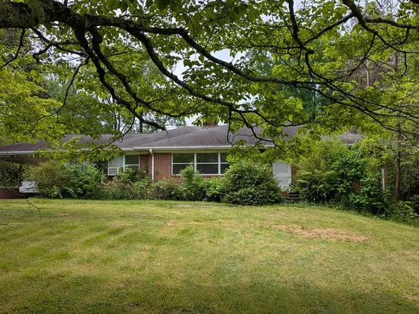 113 Hilton St, Murphy, NC 28906