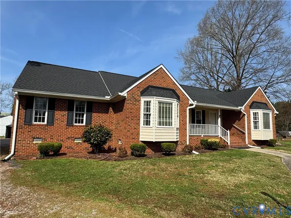 8324 Franklin Ln, Mechanicsville, VA 23111
