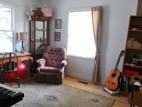 Living room with ceiling fan