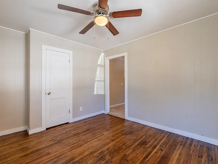 1677 Echles St — Photo 5