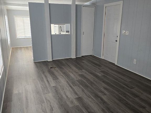 3rd image of 2011 Hickorywood Dr