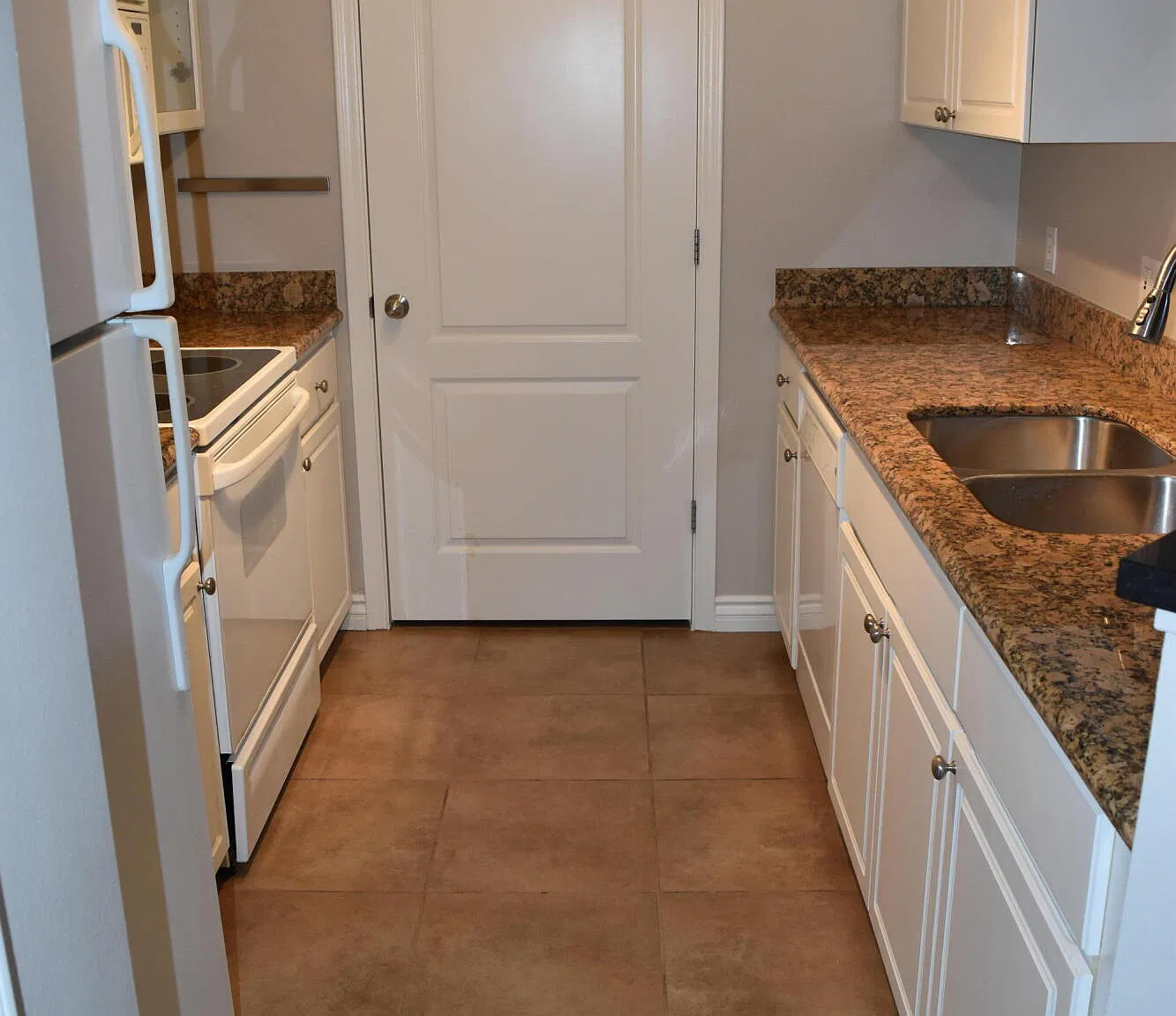 2 bed, 2.0 bath, 1135 sqft, $1,900 — Photo 4
