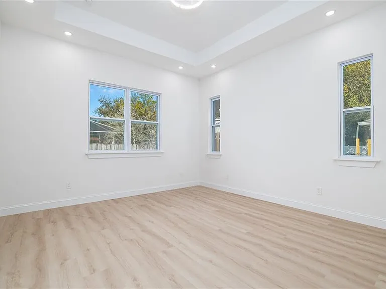 9 Watkins Pl — Photo 14