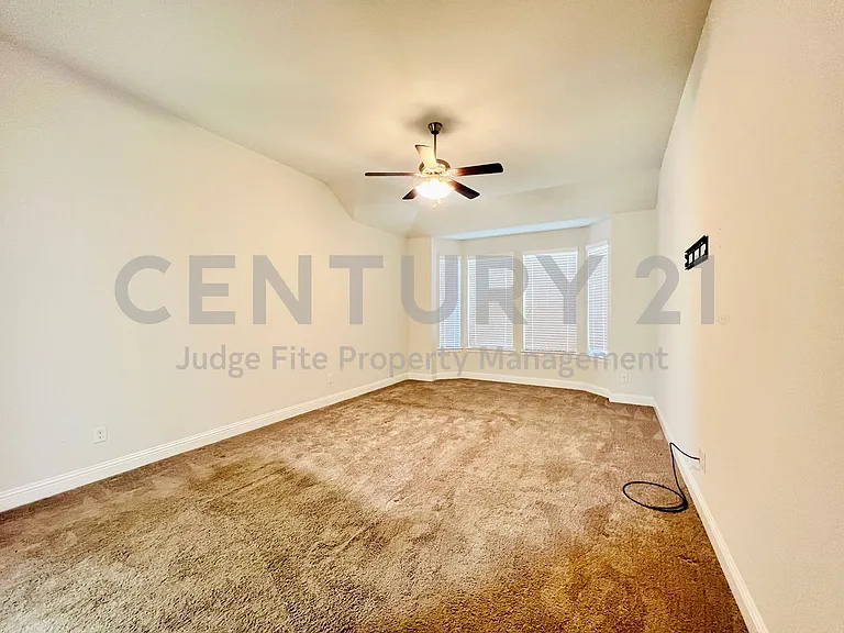 5644 Salt Springs Dr — Photo 5