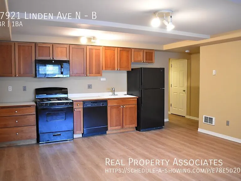 17921 Linden Ave N #B — Photo 3