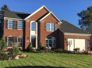 652 Brookside Ln, Northfield, OH 44067