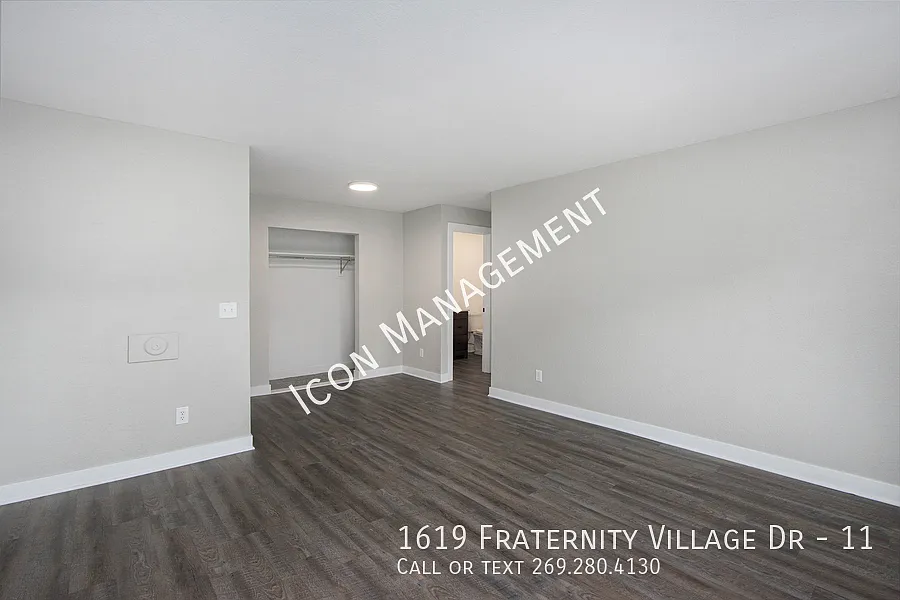 1 bedroom available now! — Photo 4