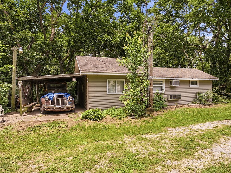 1st image of 20 Willits Ln