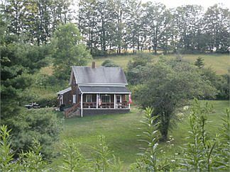 2nd image of 221 Blass Hollow Rd