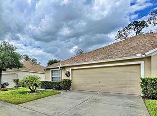 5832 Autumn Shire Dr, Zephyrhills, FL 33541