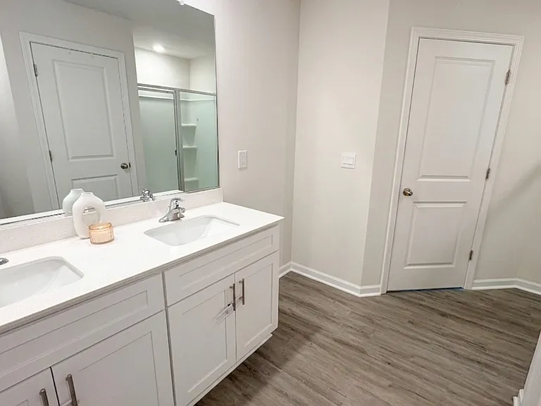 5528 Avery Dr — Photo 12