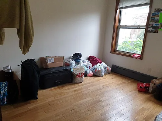 Rented by Aamen Realty | media 18