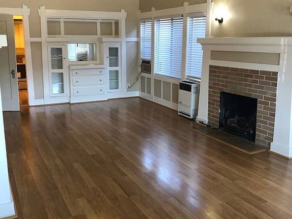 2nd image of 1107 S Gaffey St #1