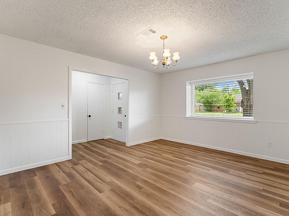 5th image of 1119 Ladelle St