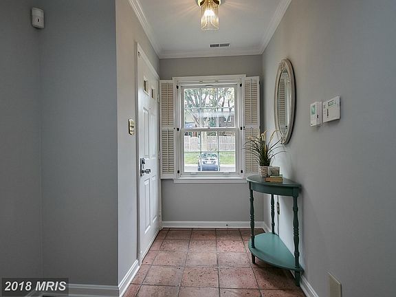 4th image of 1125 Moorefield Hill Ct SW