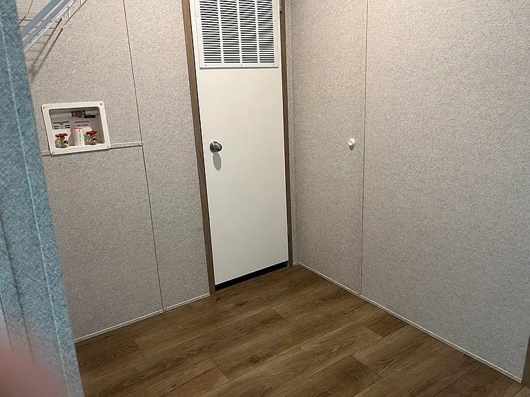 220 Homecroft Ct — Photo 7