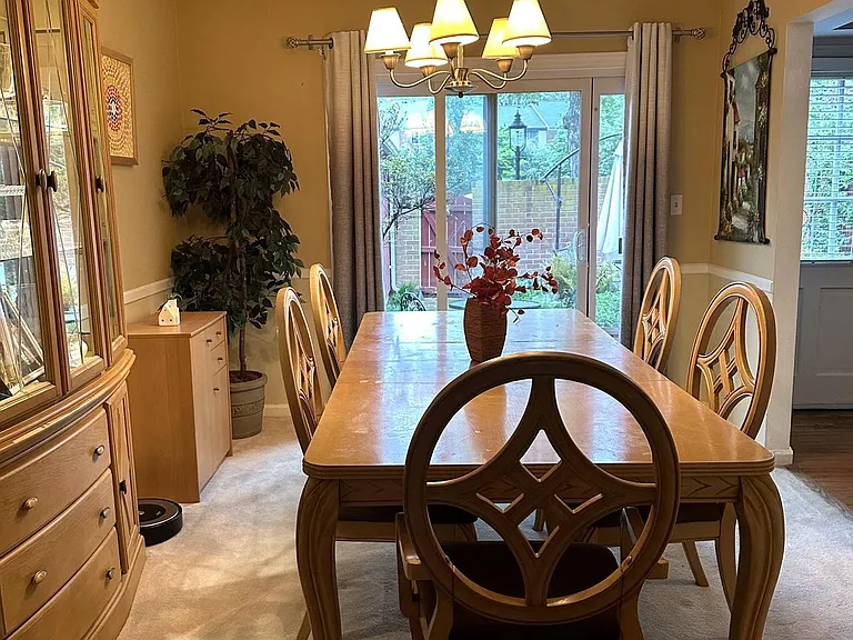 8244 Carrleigh Pkwy — Photo 10