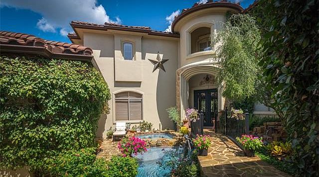 1st image of 206 The Hills Dr