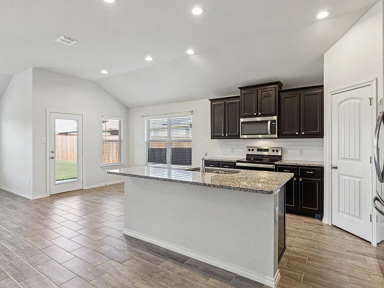 3537 Tahiti Ln — Photo 23