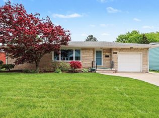 1406 Lafayette St, Valparaiso, IN 46383