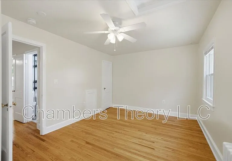 2230 Observatory Pl NW — Photo 11
