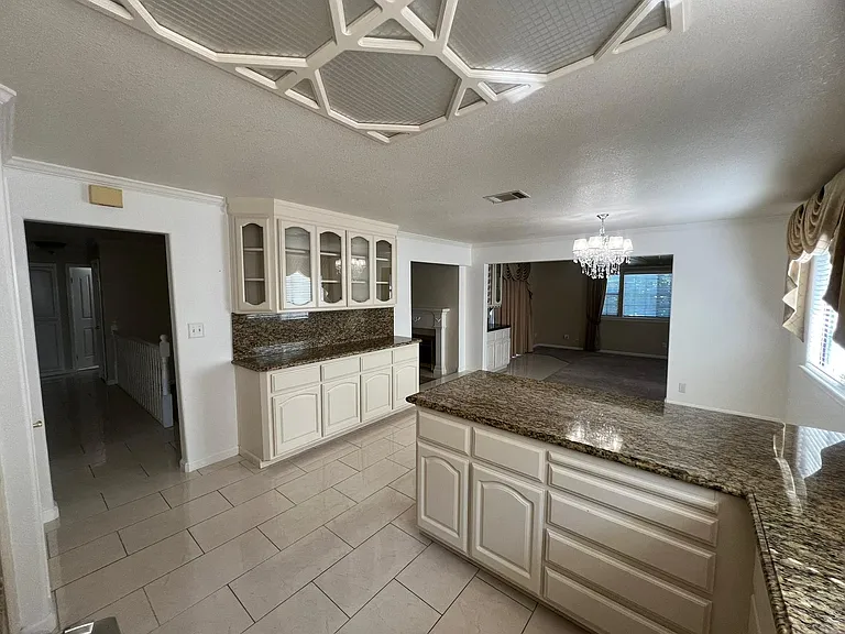 2488 Shilshone Cir — Photo 35