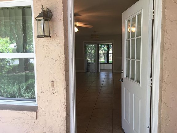 3rd image of 330 Okaloosa Dr