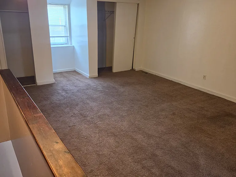 2102 Chippewa St #2 — Photo 13