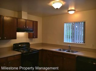 33713 NE Williams St APT F12, Scappoose, OR