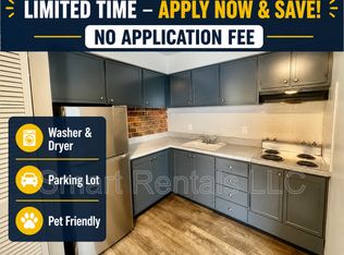 9955 Chateau Roi Dr #A, Saint Louis, MO 63123