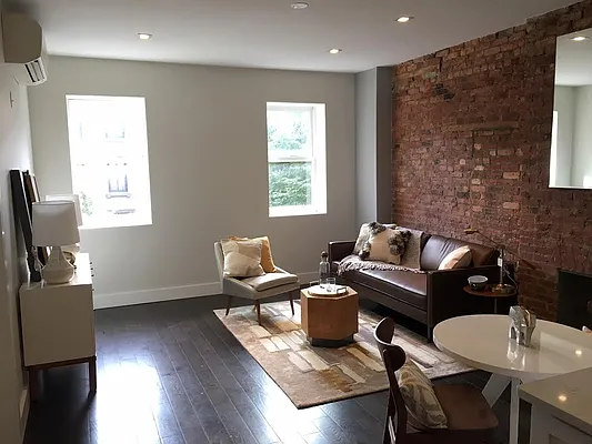 Rented by Lang Realty LLC | media 21