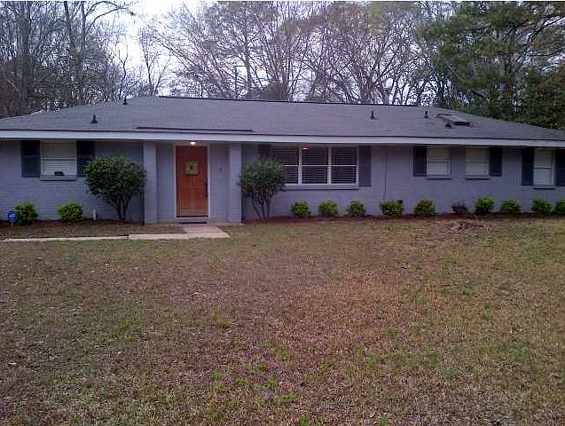 1st image of 1830 Hill Hedge Dr