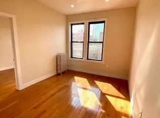 28-21 33rd St #2C, Astoria, NY 11103