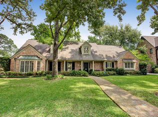 811 Old Lake Rd, Houston, TX 77057