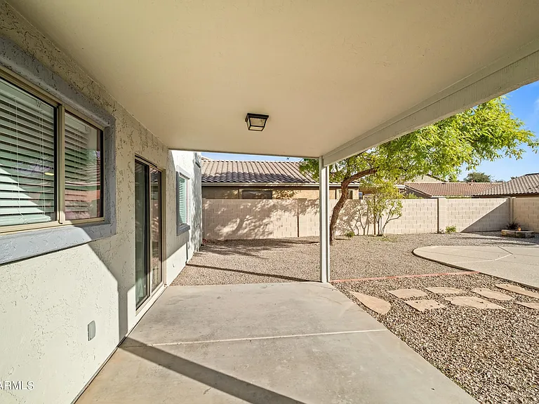 1657 E Anastasia St — Photo 4