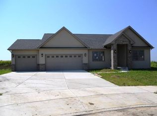 9703 Megan Ct, Peoria, IL 61615