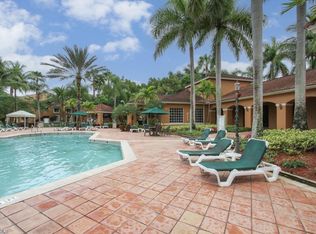 1180 Wildwood Lakes Blvd APT 202, Naples, FL 34104