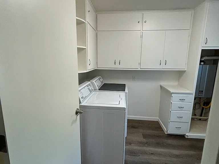 1111 NW 32nd St #6 — Photo 10