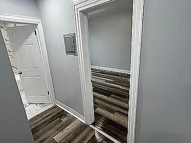 2nd image of 408 Leslie St #4C