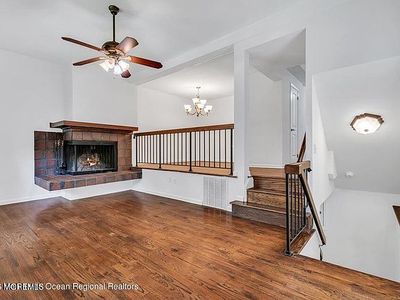 2nd image of 23 Barnes Lane #523