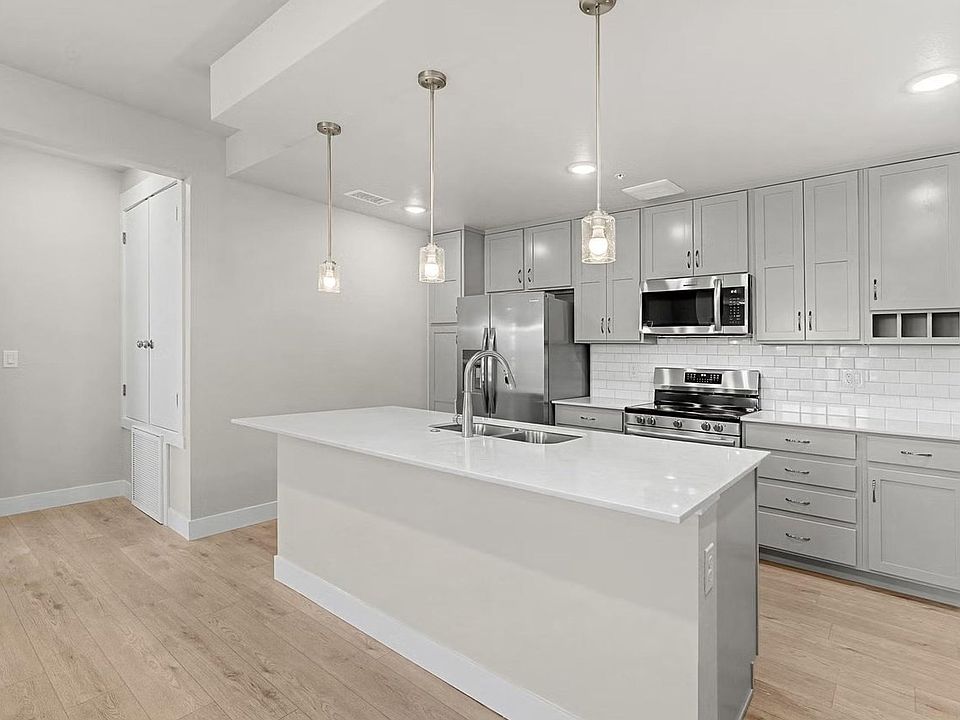 1st image of 265 High Point Dr #207