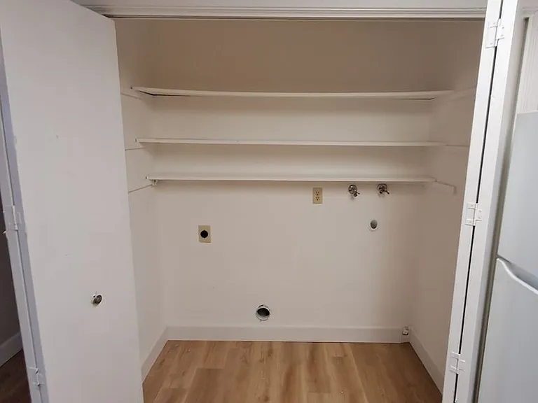502 Hyacinth Ct #B — Photo 17