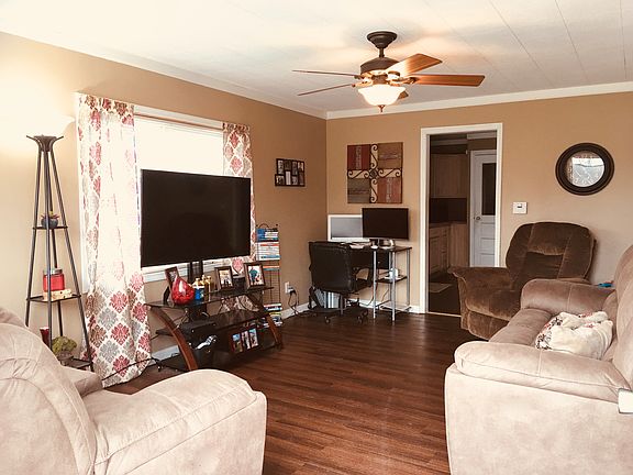 3rd image of 408 S Mercer St
