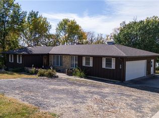 25 Locust Ln, Emporia, KS 66801