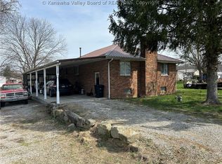 109 Brown St, Mason, WV 25260