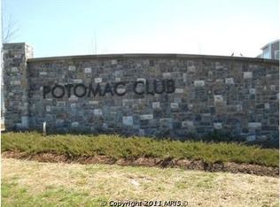 2215 Highbourne Dr, Woodbridge, VA 22191