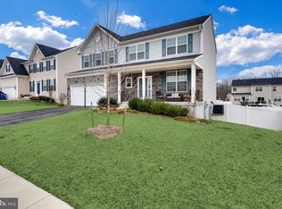 15895 Aerial View Rd, Woodbridge, VA 22193