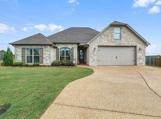 70 Hemingway Cv, Jackson, TN 38305