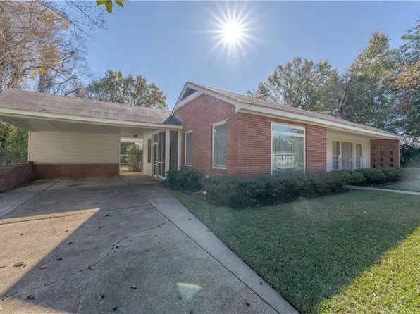 3333 Parkway Dr, Alexandria, LA 71301