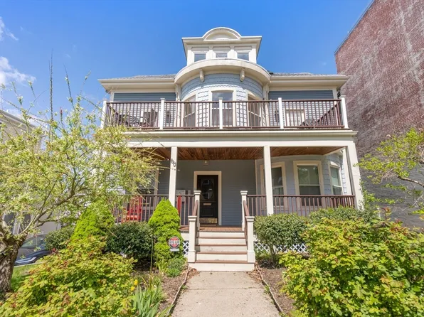 60 Iffley Rd #3, Jamaica Plain, MA 02130